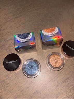 bodyography -Glitter Pigment Eyeshadow  Blue (Spectra) & Illusion
